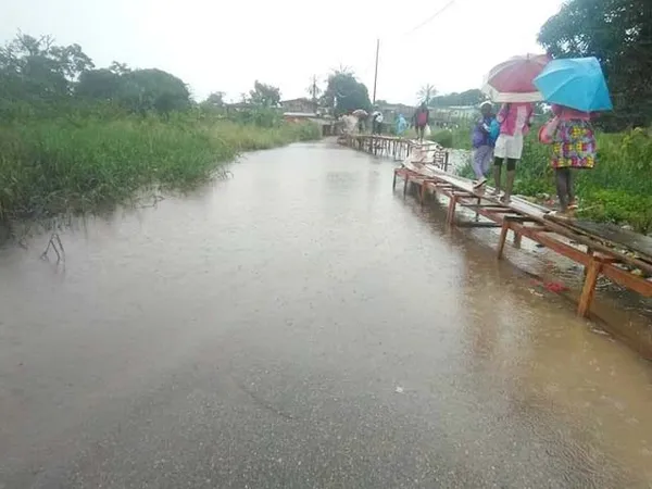 Gabon : les pluies font 5 morts à Ndjolé