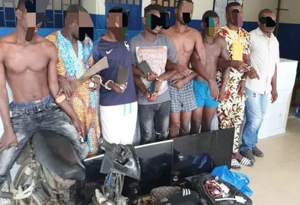 Yamoussoukro : fin de parcours pour un gang de braqueurs qui sévissait en plein couvre-feu