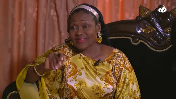 11 avril 2011, « Dieu seul sait le nombre de coups que j’ai reçus sur le visage » : l’intégralité de l’entretien de Simone Gbagbo avec Macy Domingo