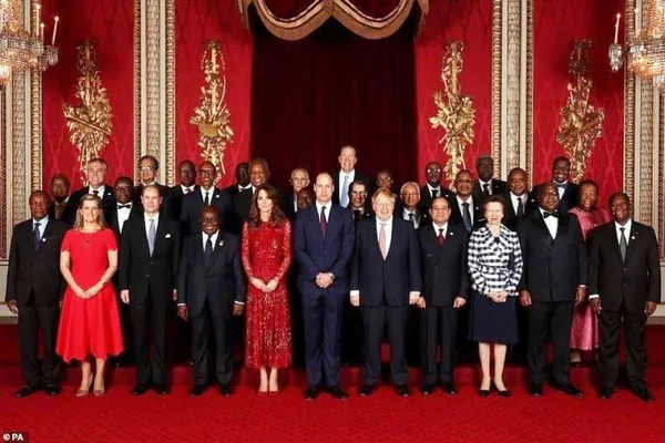 A Buckingham Palace, Ouattara dîne avec la Reine Elizabeth II