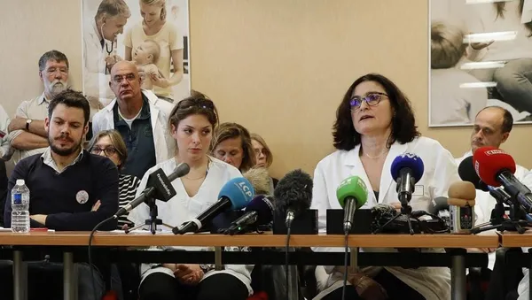 Grève hôpital France : plus de 1 200 médecins menacent de démissionner pour avoir gain de cause
