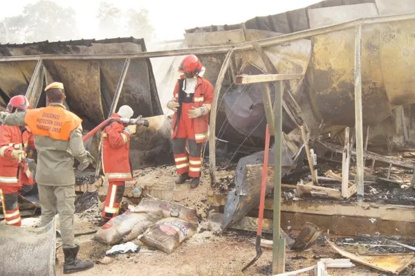 Incendie à Sikensi : plusieurs magasins et bars partent en fumée