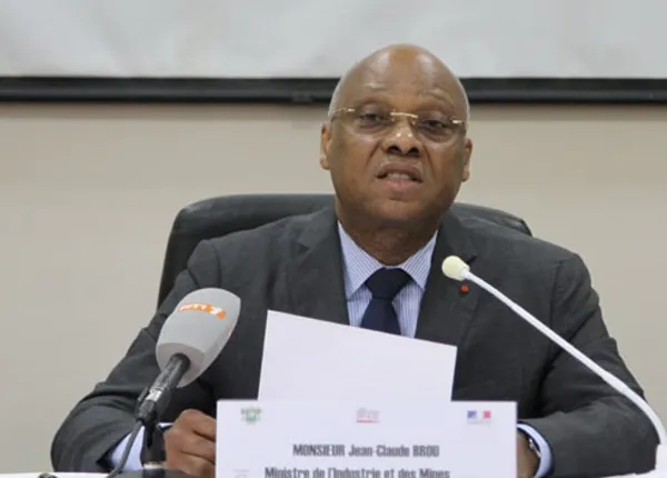La CEDEAO dit « NON » au 3e mandat de Ouattara (fake news) : Jean-Claude Brou dément ces propos qui lui sont attribués
