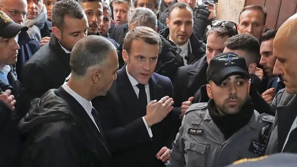 VIDÉO : quand Macron pique une colère contre la police israélienne à Jérusalem