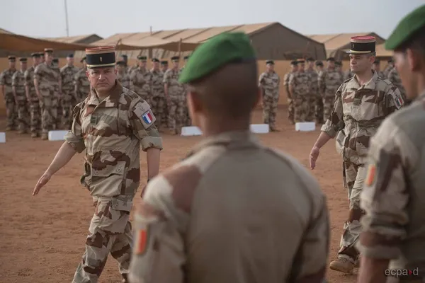 G5 Sahel : Macron annonce l’envoi de 220 soldats supplémentaires pour renforcer la force Barkhane