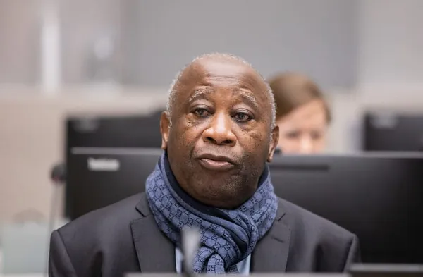 Passeport de Gbagbo : le gouvernement ivoirien réagit, « il recevra ses documents, mais… »