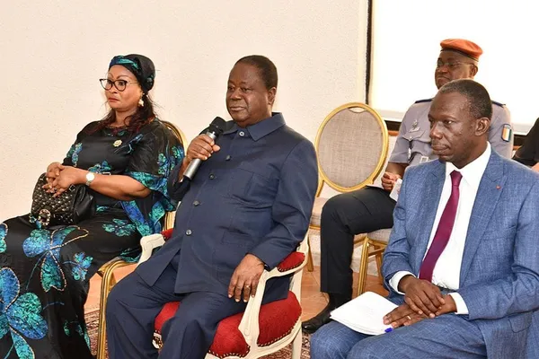 Les chefs traditionnels de Mama, parents de Gbagbo chez Bédié