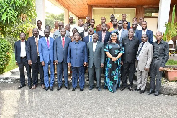 Retour de Bédié au RHDP : que cachent les négociations de Ouattara ?