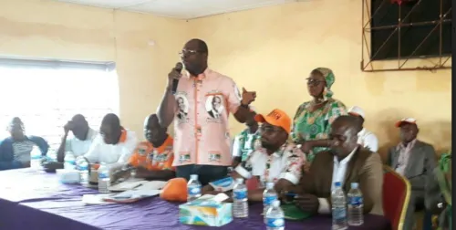 Le RHDP aux populations de Niakara : « la CNI est à 30000 mais Ouattara a décidé d’aider les Ivoiriens pour établir la pièce à 5000 »