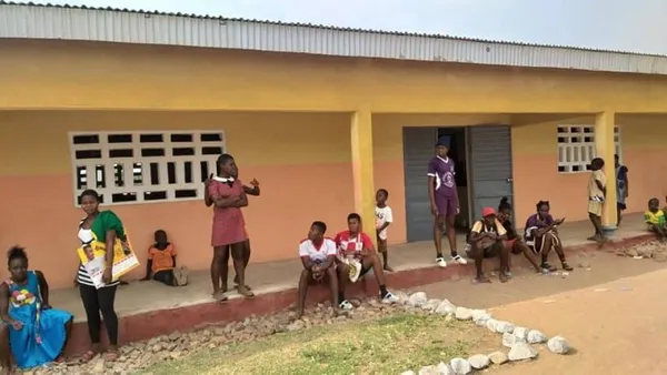 Inauguration de l’école primaire « Didier Drogba » de Samarifla