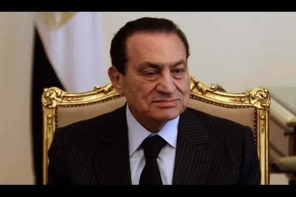 Décès Hosni Moubarak : l’ex-président égyptien est mort à 91 ans