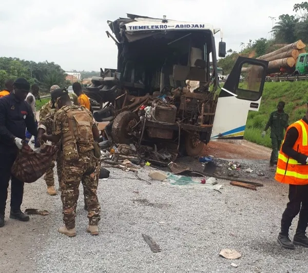 Grave accident sur l’autoroute du Nord au PK-37 : 25 victimes