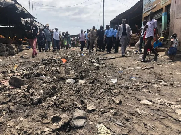 A Abidjan, la saleté encrasse nos vies