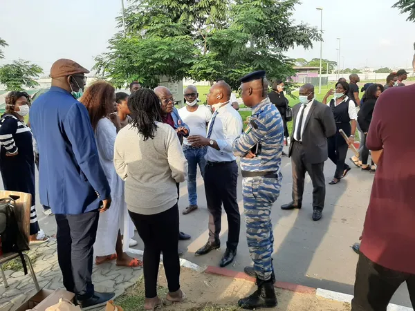 Coronavirus – Quarantaine à l’INJS, un vrai fiasco : révolte des passagers, en images