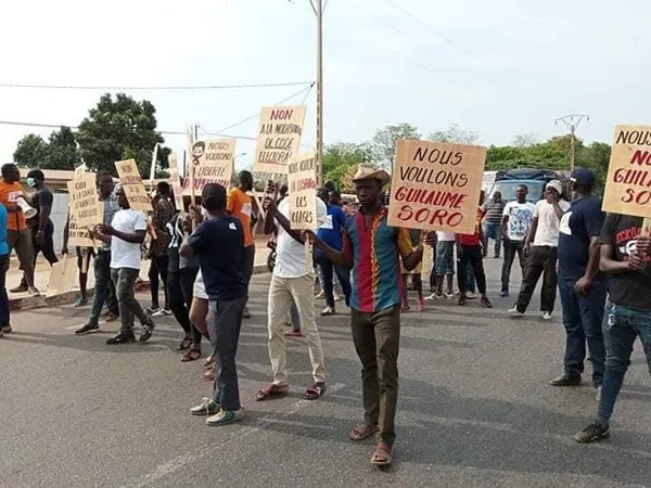 Korhogo manifeste pour demander le retour d’exil de Soro : en images