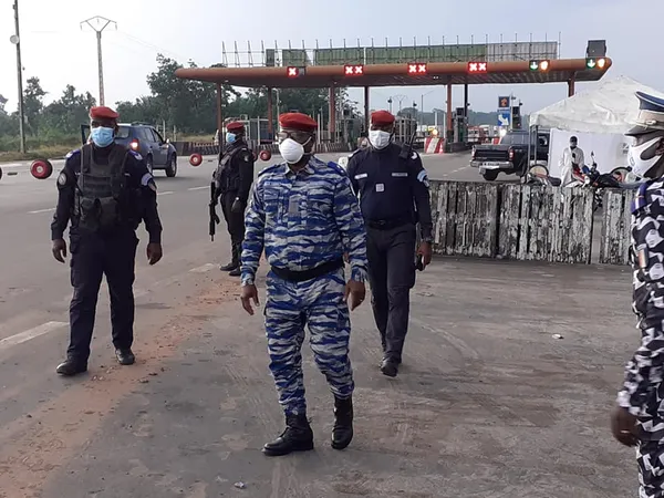 Isolement d’Abidjan : 300 voyageurs clandestins arrêtés