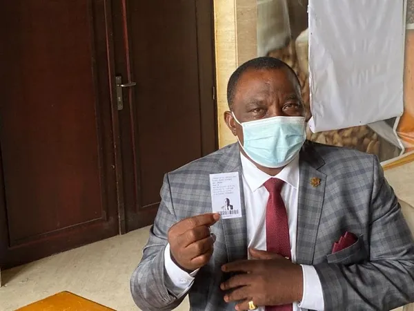 Enrôlement CNI : Kouassi Adjoumani se fait enrôler (Images)
