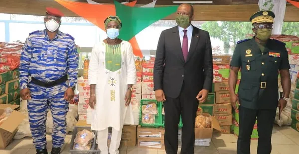 Lutte contre le covid-19 en Côte d’Ivoire : les Forces armées reçoivent des dons