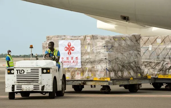 (Deux Sessions) La Chine et l’Afrique se soutiennent mutuellement dans la lutte contre la pandémie de COVID-19 (ministre des AE) – Actualités 24/05/2020