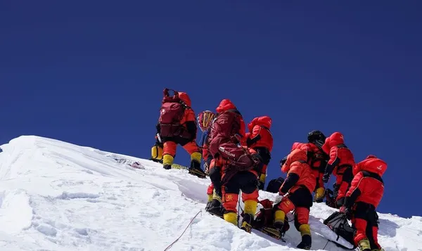 L’équipe d’arpentage chinoise atteint le plus haut sommet du monde – Actualités 27/05/2020