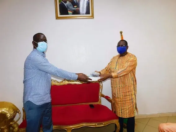 COVID-19 : Des thermomètres à infrarouge offerts au CHR de Bondoukou – Actualité ivoirienne 27/05/2020