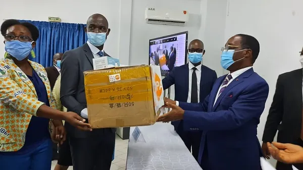 COVID-19: L’UNFPA des équipements de protection au ministère de la Santé – Actualité ivoirienne 28/05/2020