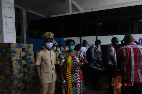 Réouverture des écoles : un convois d’élèves quitte Aboisso pour Abidjan