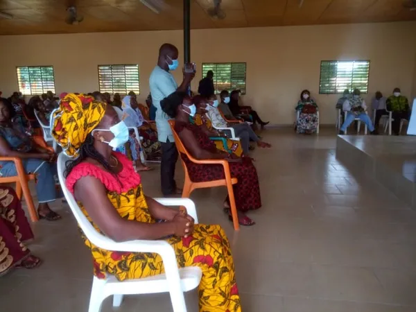 Covid-19 : Le ministre Sidi Touré apporte son soutien aux détenteurs de maquis et de restaurants de Béoumi – Actualité ivoirienne 31/05/2020