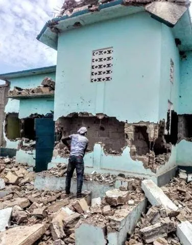 La mosquée saccagée suite à un affrontement entre frères musulmans à Yorobodi – Actualité ivoirienne 31/05/2020