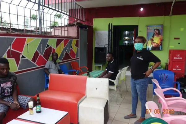 Levée du couvre-feu en Côte d’Ivoire : maquis et restaurants rouverts à Aboisso