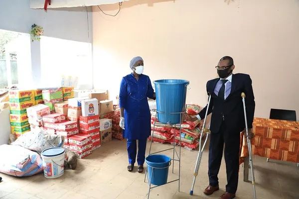 Covid-19 en Côte d’Ivoire : Mariatou Koné aux côtés des handicapés