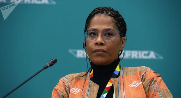 Manifestations à N’Djamena ce 20 octobre 2022: Nathalie Yamb « pour la libération du Tchad des griffes d’une dictature parrainée par l’Occident »