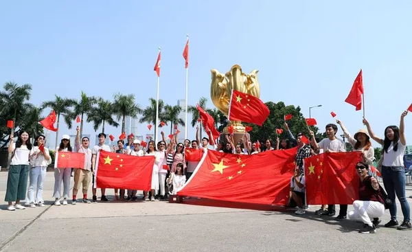 Le Royaume-Uni doit respecter le droit légitime de la Chine à défendre la sécurité nationale à Hong Kong (Wang Yi) – Actualités 09/06/2020