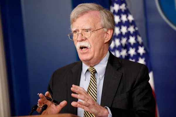Etats-Unis : Trump cherche à empêcher la sortie des mémoires de John Bolton