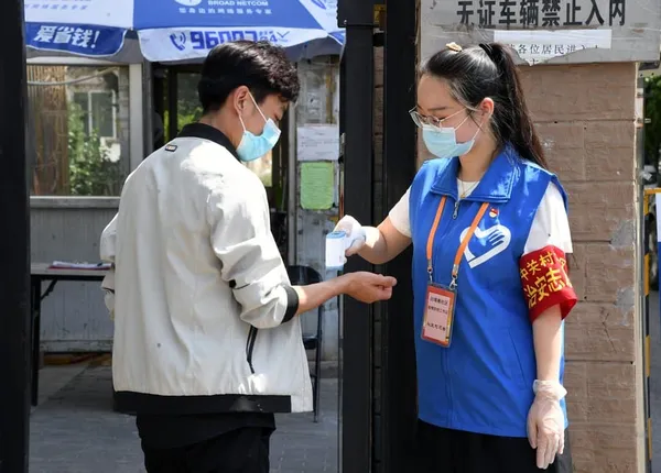 (COVID-19) La Chine renforce le contrôle des déplacements personnels dans les zones à risque moyen et élevé – Actualités 25/06/2020