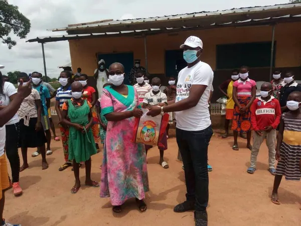 Une Ong fait des dons à un orphelinat de Doropo – Actualité ivoirienne 01/06/2020