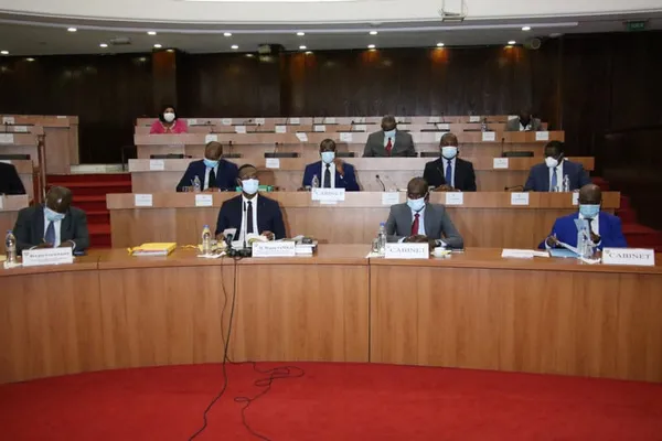 Trois textes de loi adoptés sur la gouvernance des EPN et des entreprises publiques – Actualité ivoirienne 03/06/2020