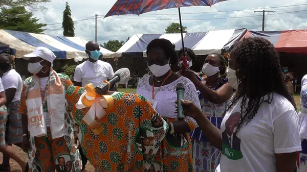 Femmes et chefferie traditionnelle de Zoukougbeu apportent leur soutien à la candidature d’ Amadou Gon Coulibaly – Actualité ivoirienne 09/06/2020