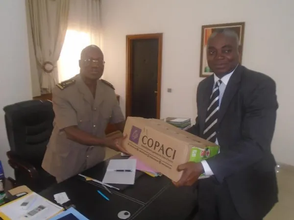 Un opérateur économique offre du gel aux services publics de Yamoussoukro – Actualité ivoirienne 11/06/2020