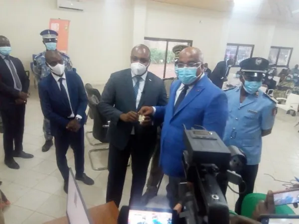 Les premières CNI remises officiellement à Bingerville – Actualité ivoirienne 13/06/2020