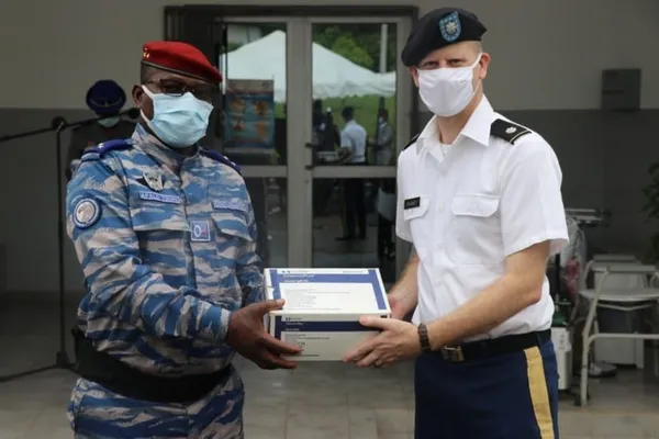 Le gouvernement américain fait un don d’équipements médicaux au service de santé des Armées – Actualité ivoirienne 17/06/2020