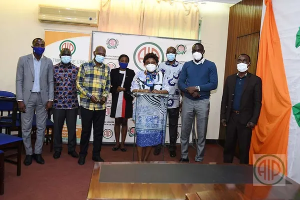 Le Rotaract Club d’Abidjan offre un pupitre à l’AIP pour faciliter l’organisation de ses cérémonies – Actualité ivoirienne 29/06/2020