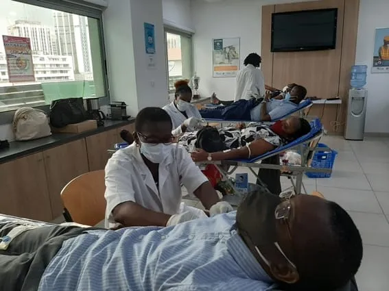 Covid 19 : une  cimenterie recueille une quarantaine  de poche de sang – Actualité ivoirienne 29/06/2020