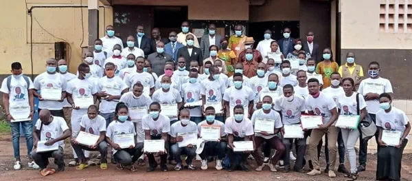 Des jeunes de Daoukro reçoivent leurs diplômes de fin de formation dans le domaine agricole et de l’élevage  – Actualité ivoirienne 11/07/2020