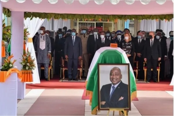 Hommage à Gon : Macky Sall, « la Côte d’Ivoire perd un valeureux fils »