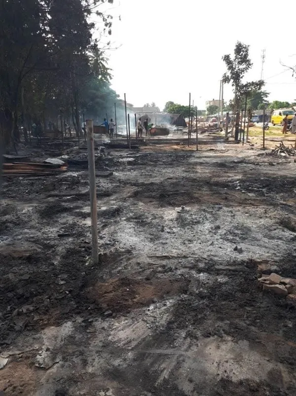 Incendie à Grand-Bassam : le marché artisanal  parti en fumée