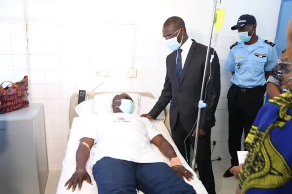 Manifestations à Bonoua : le commissaire agressé reçoit la visite du Ministre Vagondo