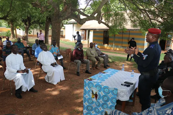 Affrontements Malinké et Baoulé à Daoukro : le Général Apalo demande l’aide des autorités religieuses
