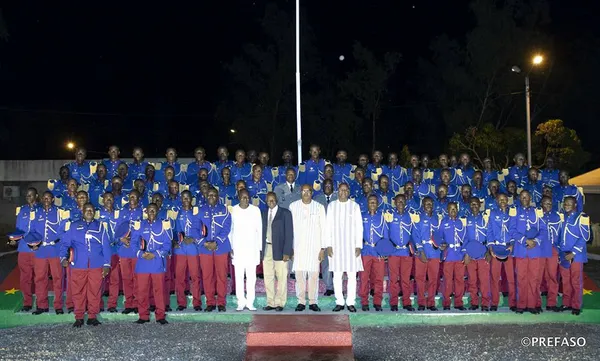 Burkina Faso : Roch remet des diplômes aux 57 officiers sortants