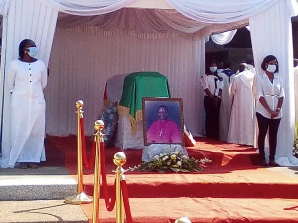 Décès de Mgr Pierre Marie Coty : un hommage rendu à la cathédrale Saint Paul d’Abidjan